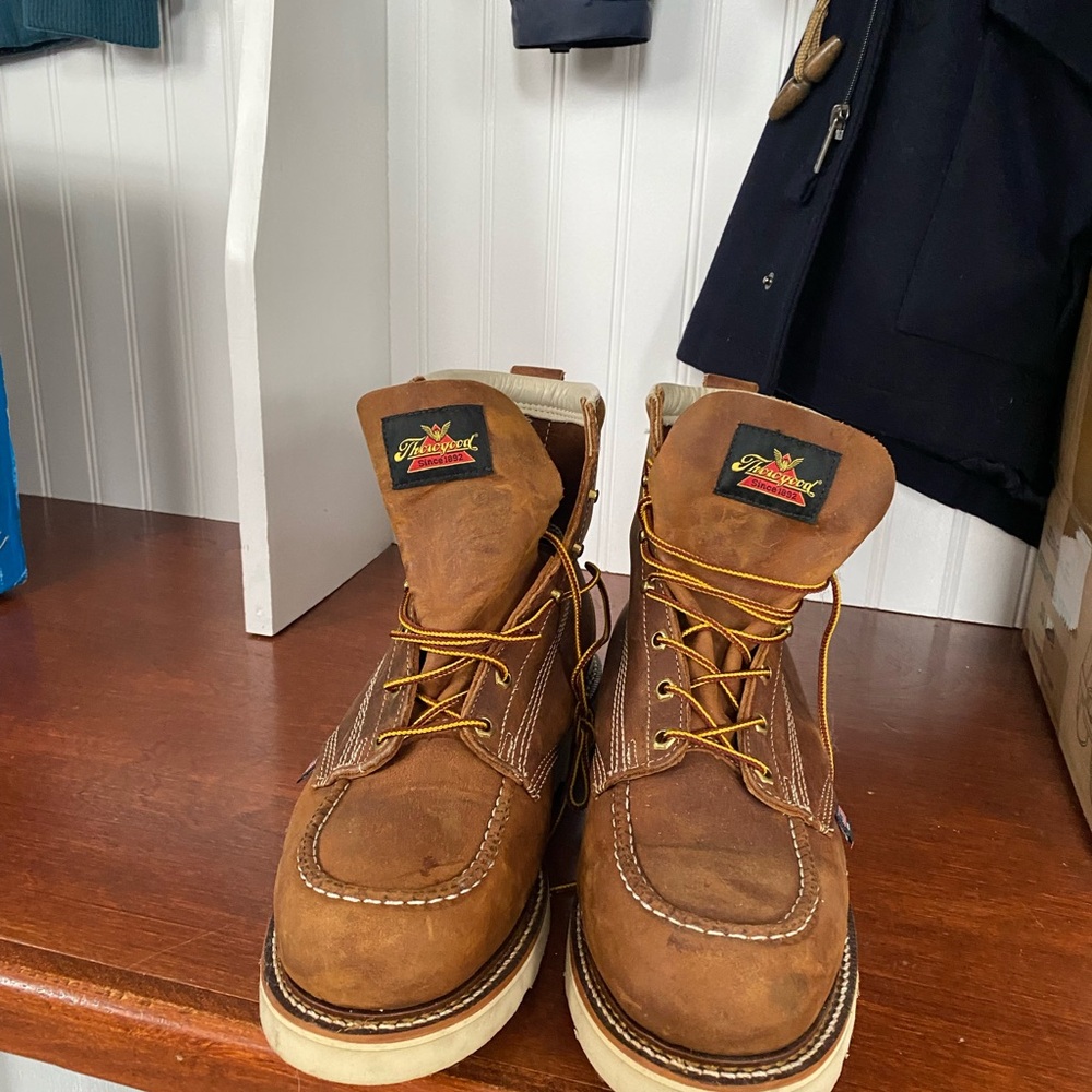 Black Friday Price Drop Men's Thorogood American Heritage 8" Moc Toe Work Boots